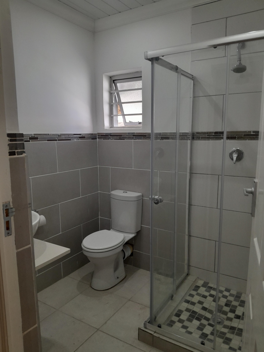 To Let 9 Bedroom Property for Rent in Ravensmead Western Cape